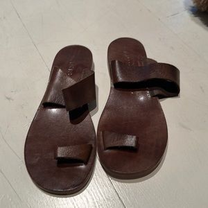 Aki’s sandals
